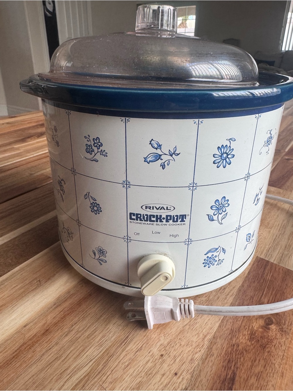 Vintage Rival Crock-Pot 3120 Blue Floral Stoneware Slow Cooker USA w Lid Tested!